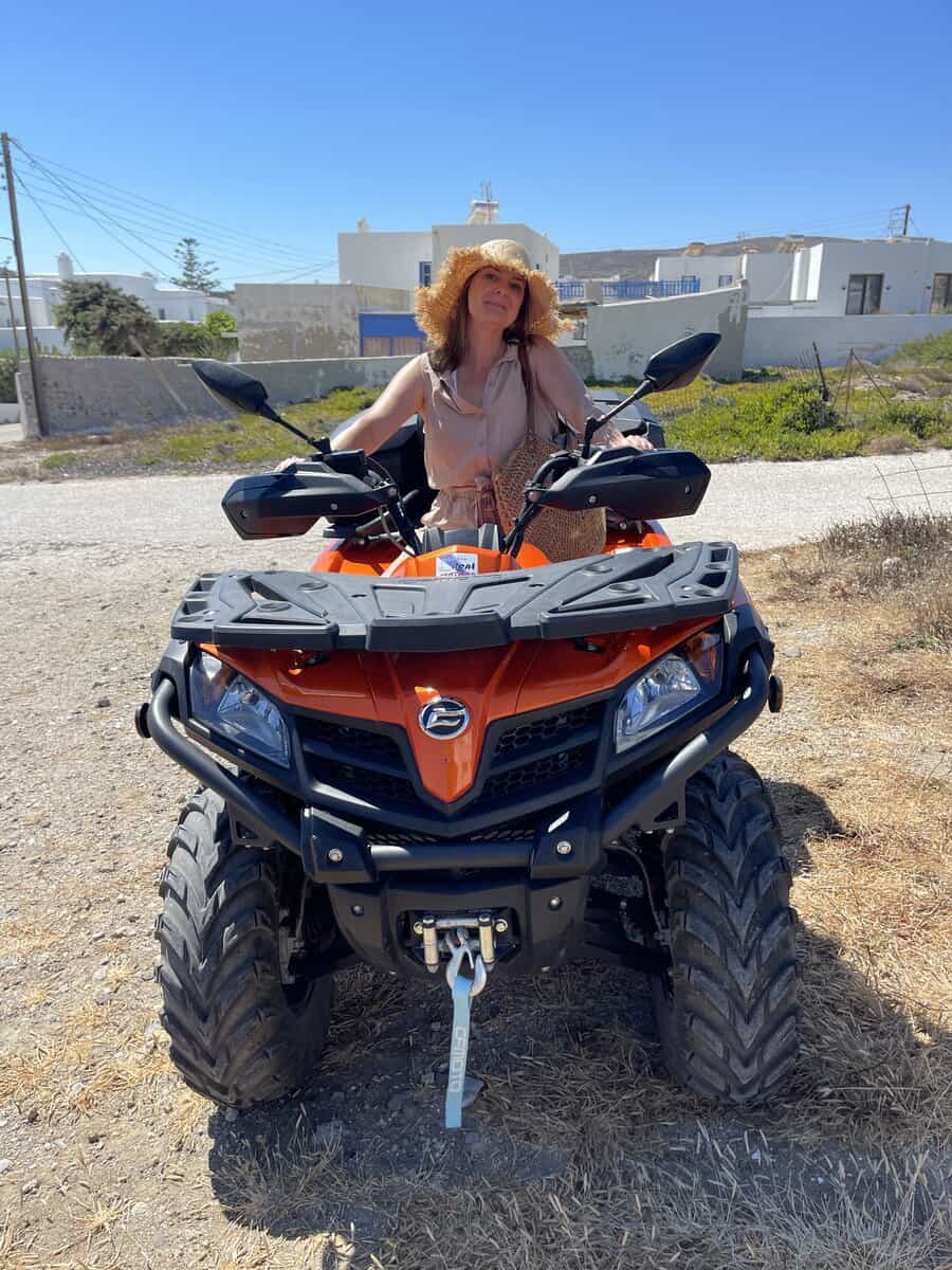 Should I rent a car in Milos